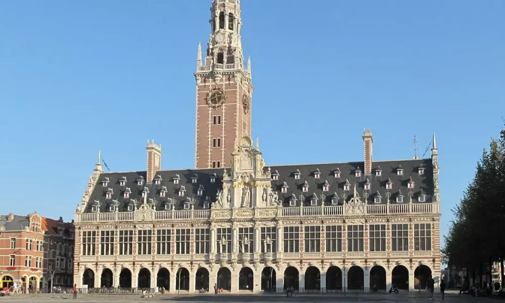 A Library with Staying Power