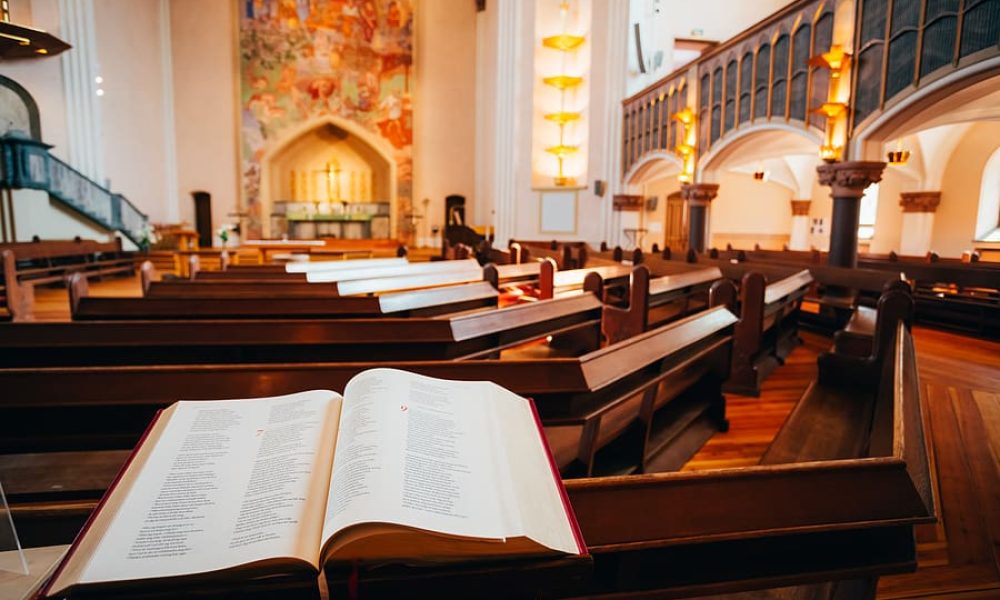 Why Church Communities Play a Key Role in Modern Faith Life