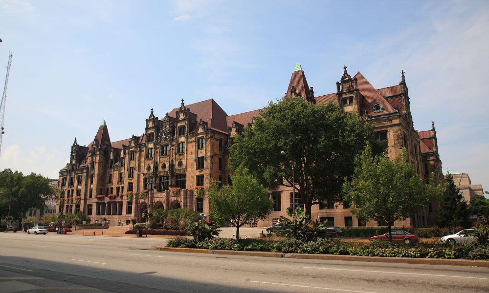 St. Louis Moves to Regulate Data Centers