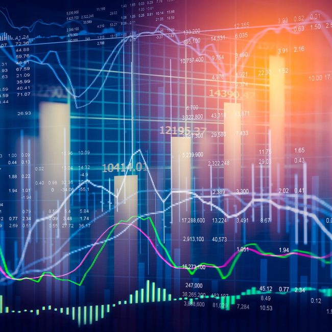 Wall Street Extends Cautious Momentum as Investors Weigh Rates, Earnings, and Economic Signals