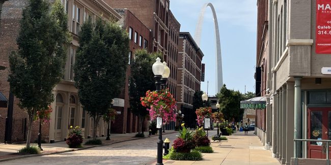Brick & Bed STL – Downtown St. Louis, MO