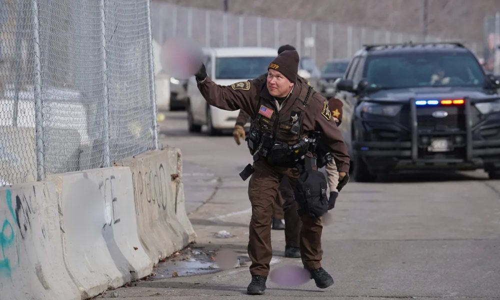 Anti-ICE agitators arrested after chaos erupts near Minnesota federal building