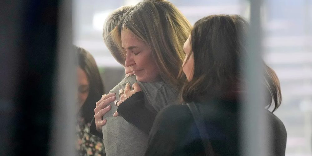 Savannah Guthrie rejoins Today show set during ongoing search for her missing mother.